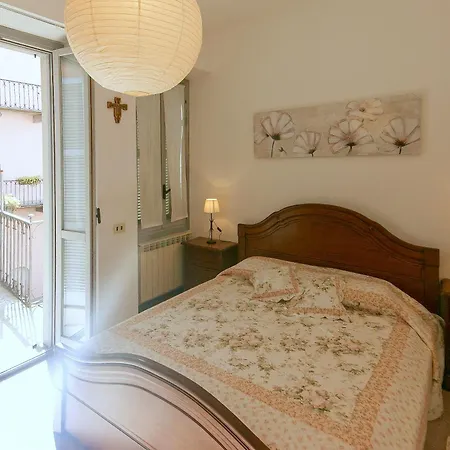 Casa Dei Poeti Carducci - Two-room For 4 People Apartment Meina
