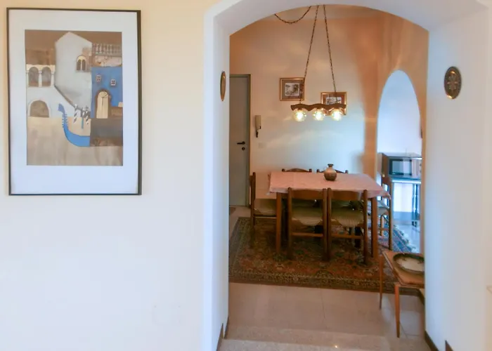 아파트 Casa Dei Poeti Carducci - Two-room For 4 People 메이나